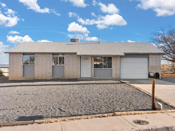 1438 Del Rey Pl SW, Albuquerque, NM 87121
