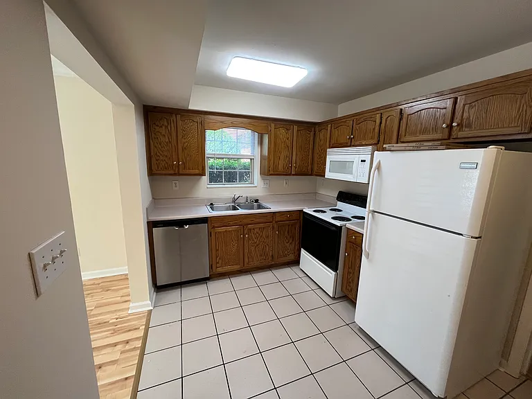 3887 Red Cardinal Dr NE — Photo 3
