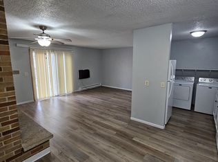 1112 Oakview Dr #9, Saint Charles, MN 55972