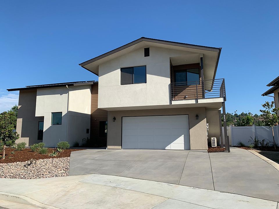 1st image of 442 Emilia Pl