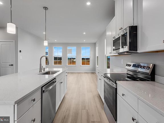 7th image of this home