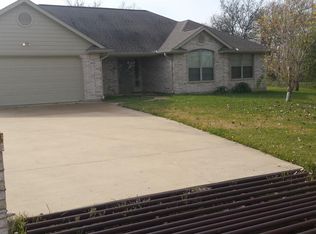 4464 Leonard Rd, Bryan, TX 77807