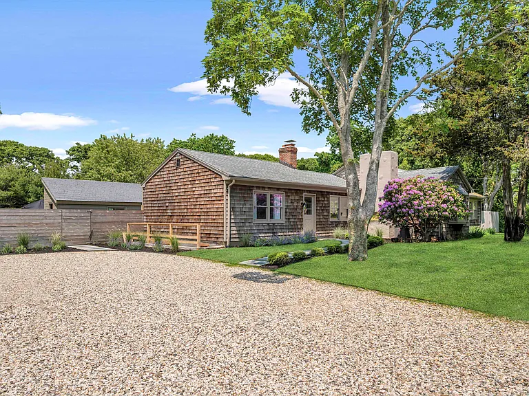 5 Cranberry Hole Rd — Photo 3