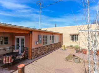 304 San Antonio St, Taos, NM 87571
