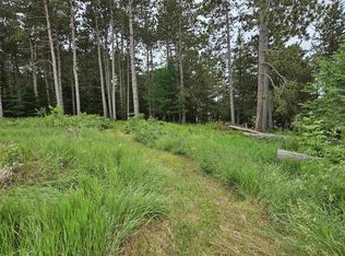 2988 Cedar Rd, Rosholt, WI 54473