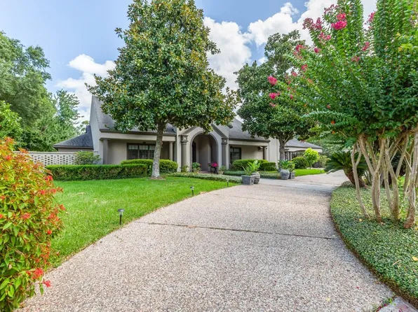 12 Bayou Bend Pl, Beaumont, TX 77706
