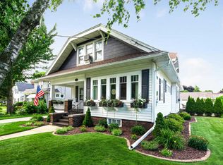 1806 Michigan Ave, Manitowoc, WI 54220