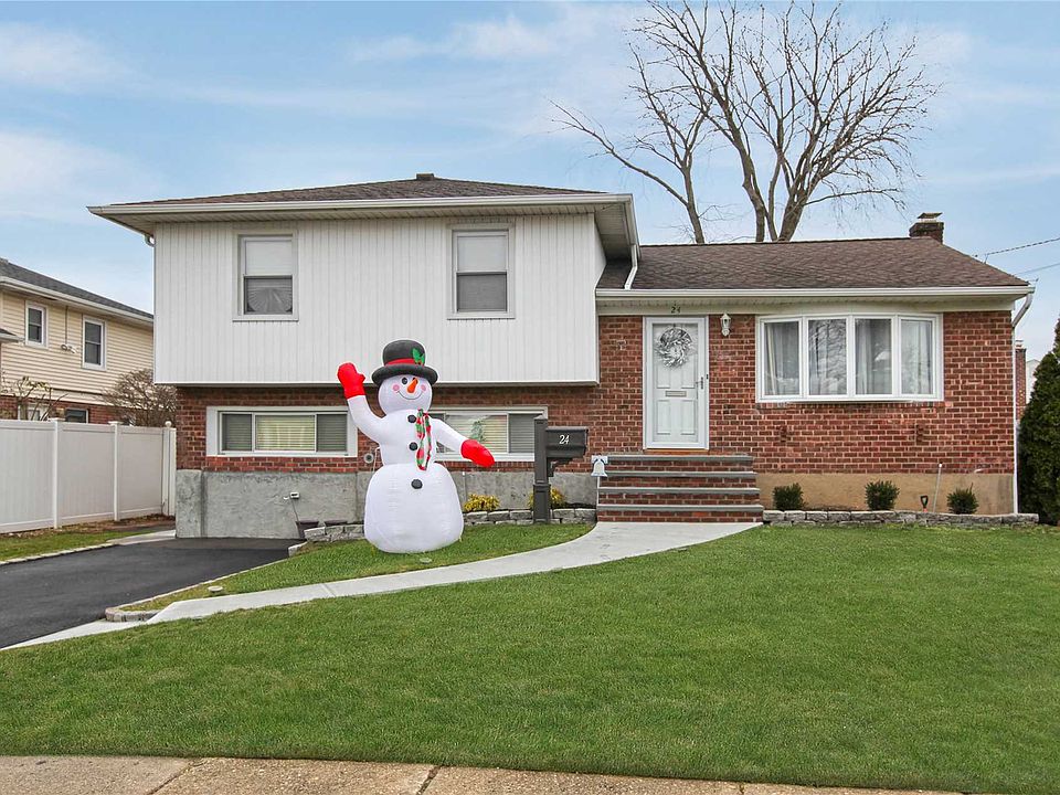 1st image of 24 Jefferson Ave