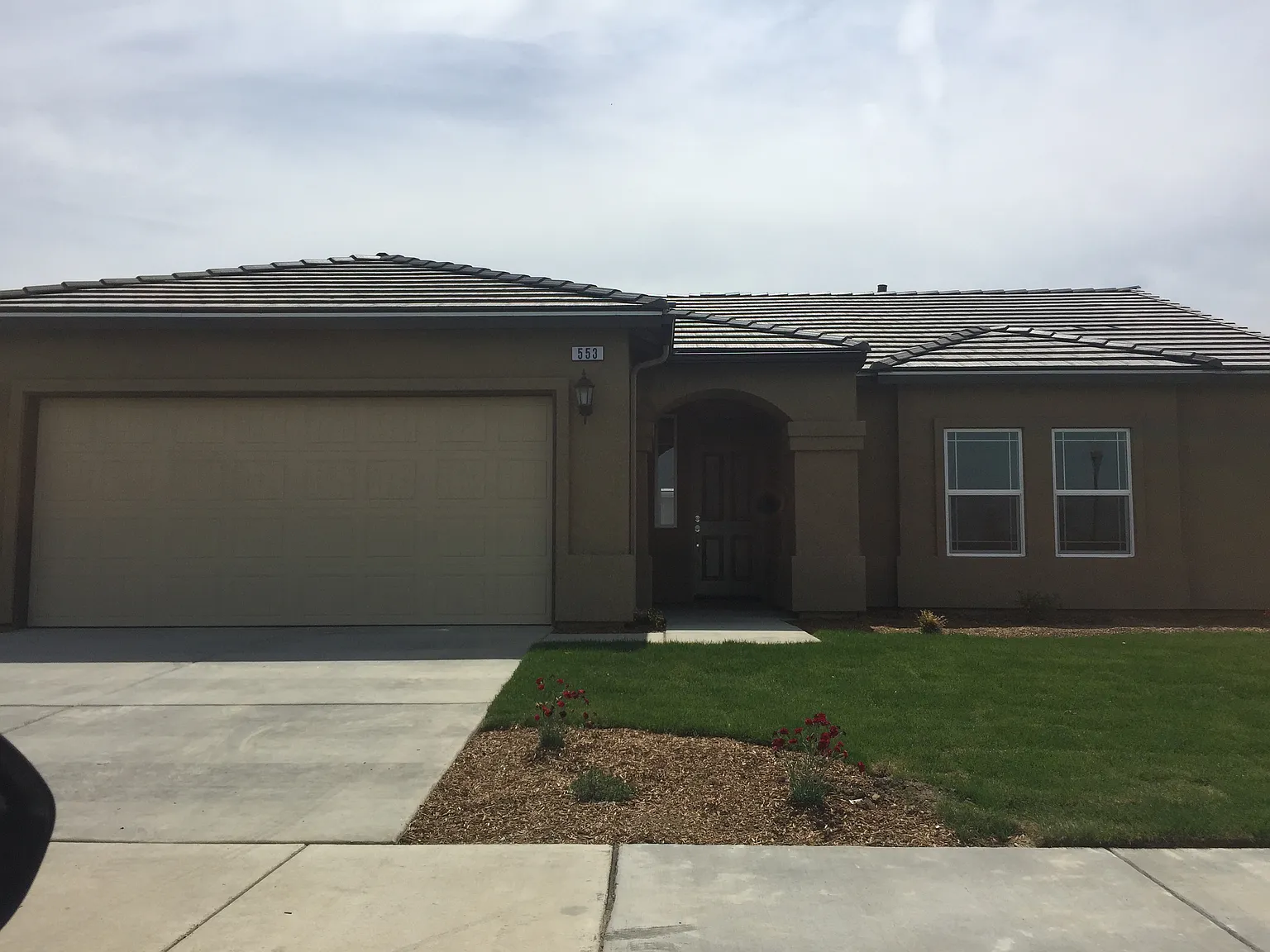 553 Rockport Dr photo 1