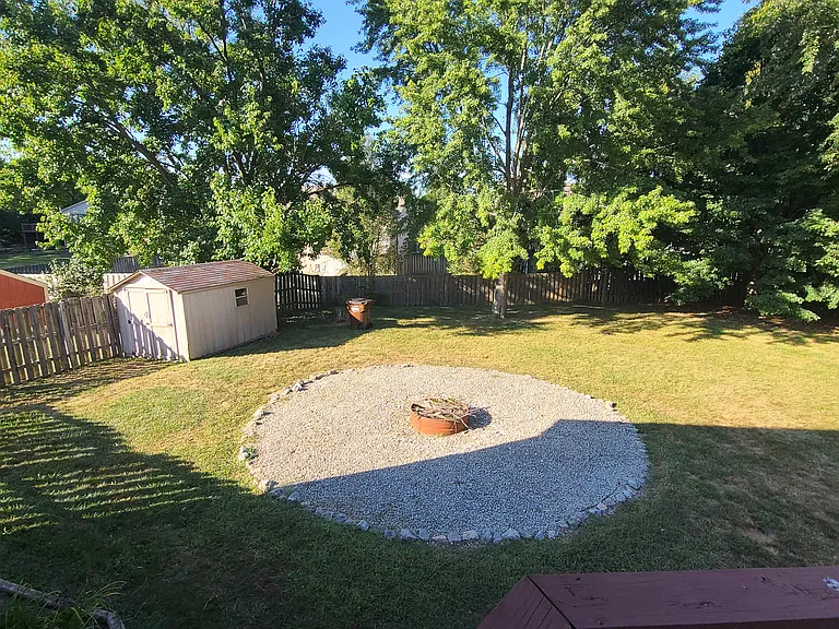 Small Shed for storage and gardening tools