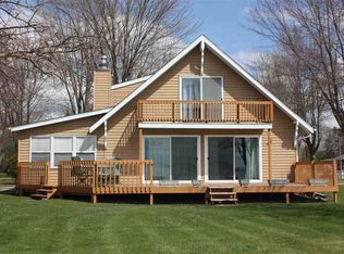 205 W Baehr St, Cecil, WI 54111