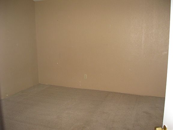 3rd image of 6268 Porterfield Ct