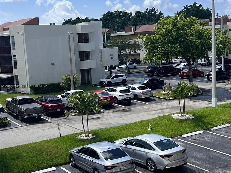 8870 Fontainebleau Blvd #309 — Photo 3
