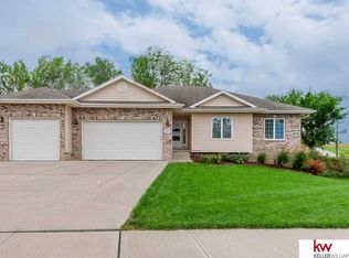 601 Mulberry Ln, Springfield, NE 68059