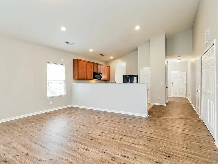 2 Red Brush Ct — Photo 5