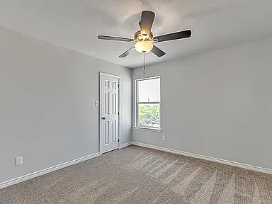 1275 Cantu Rd — Photo 5