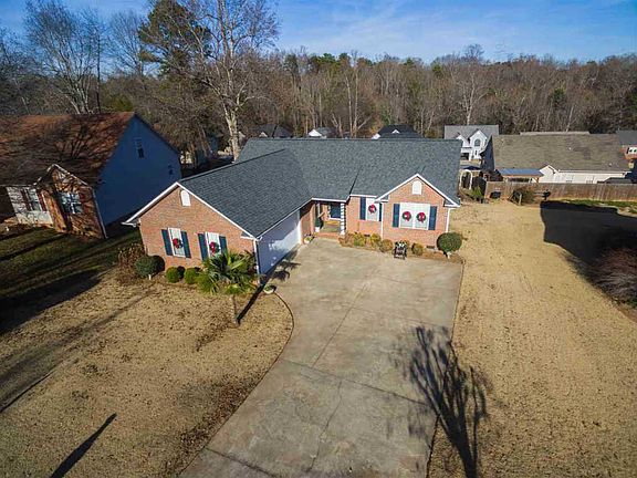 2nd image of 345 Worthington Cir