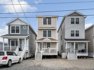 19 Liberty St, Salisbury, MA 01952
