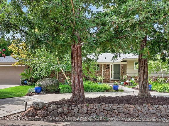 3rd image of 4325 Prospect Dr