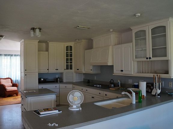 4th image of 5938 Cove St