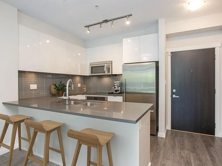 2665 Mountain Hwy #123 — Photo 2