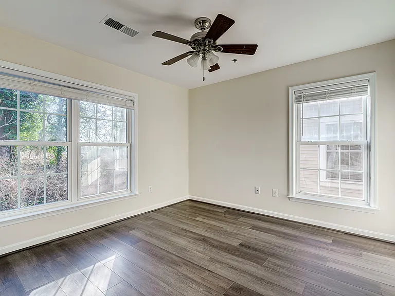 7119 Mason Grove Ct — Photo 36