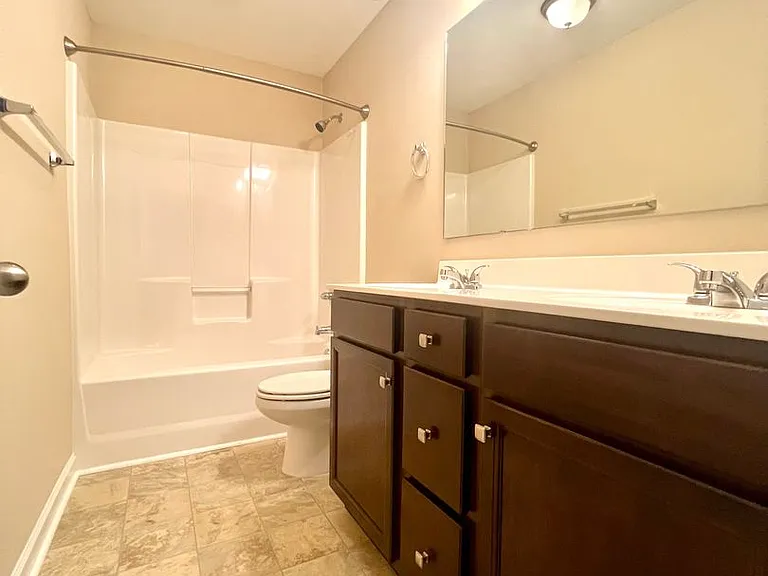 2131 Stafford Dr — Photo 22