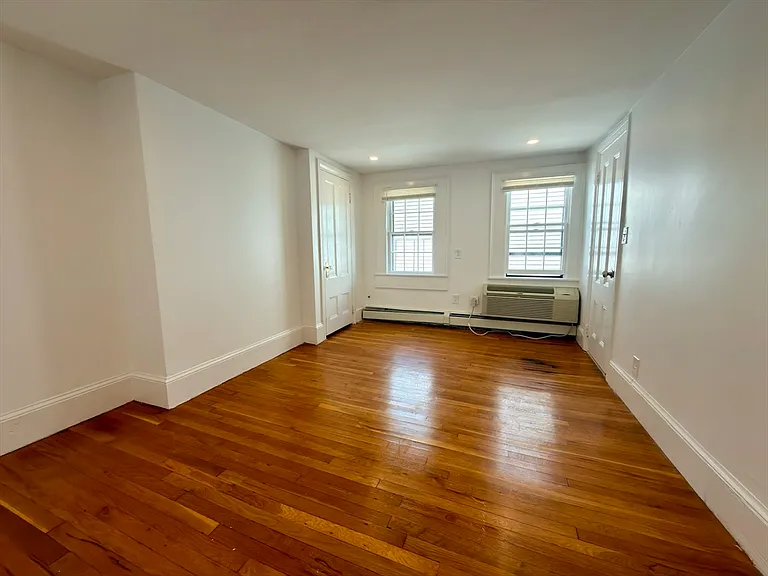 44 Melrose St #4 — Photo 15