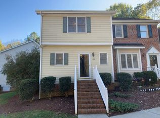 120 Charter Ct, Cary, NC 27511
