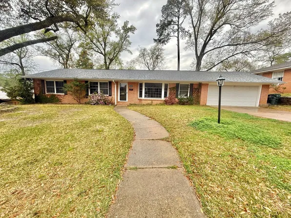 3325 McMillan Dr, Tyler, TX 75701