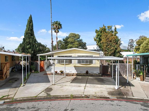 2nd image of 385 Los Encinos Ct #385