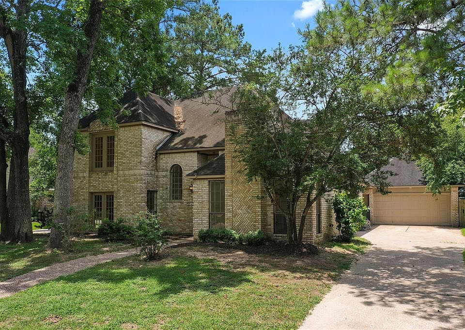 1st image of 17411 Ponderosa Pines Dr