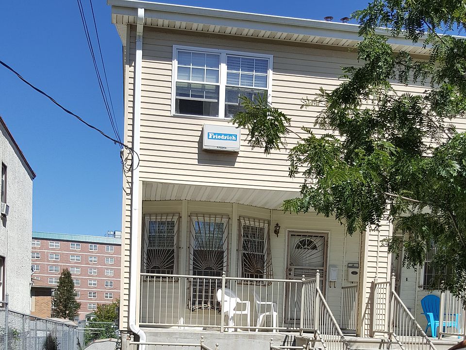 2nd image of 10707 165th St