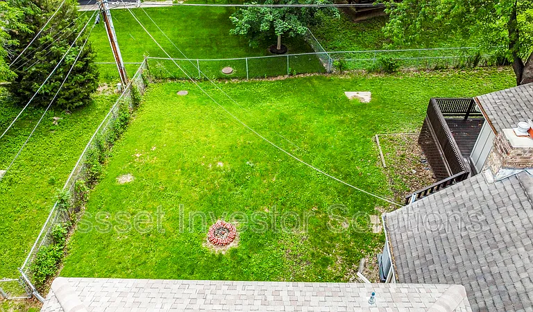 9109 Goddard St — Photo 37