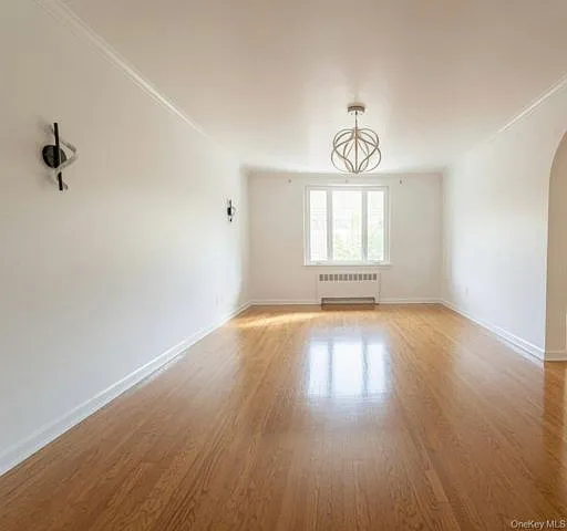 1080 Rhinelander Ave — Photo 8