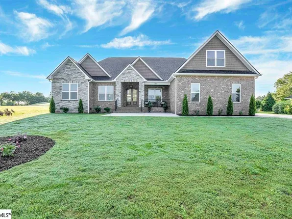 101 Gleaneagles Rd, Campobello, SC 29322