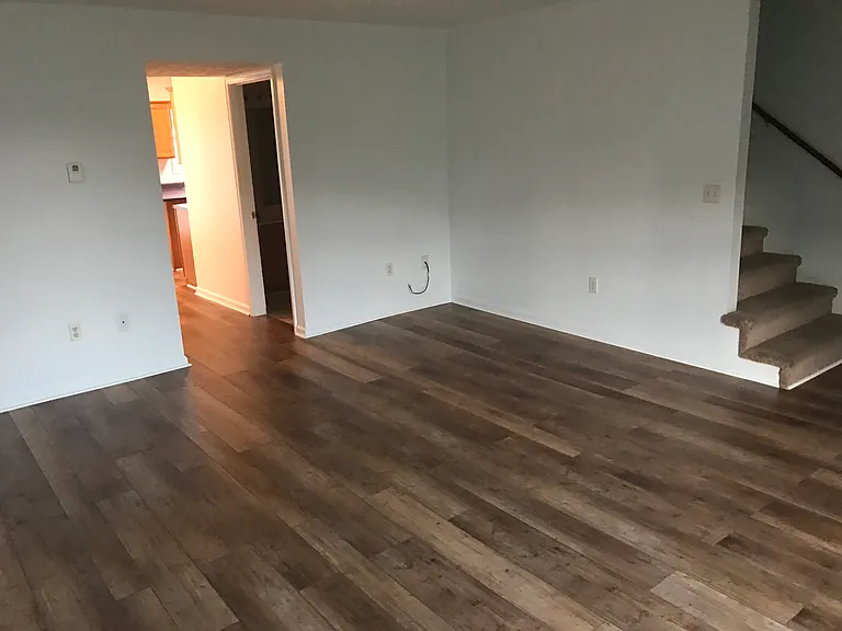 812 Barry Ct #1 — Photo 2
