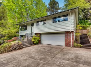 2337 SW Dewitt St, Portland, OR 97239