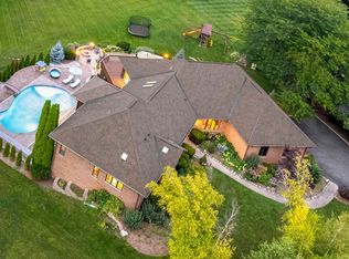 6531 Saddle Ridge Ln, Long Grove, IL 60047