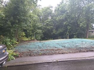 16 Hinks St, Bucksport, ME 04416