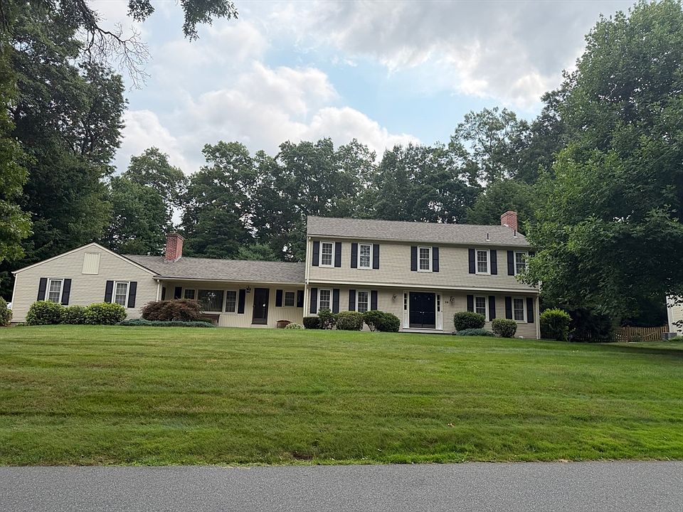 1st image of 29 W Colonial Rd