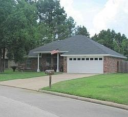 1st image of 7430 Wooded Creek Dr