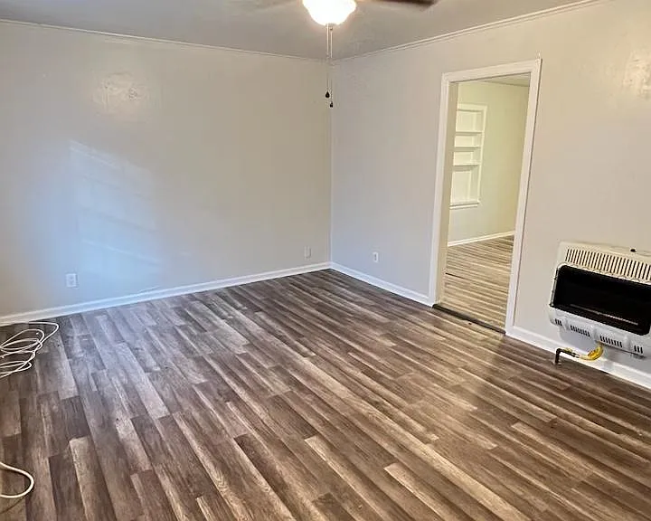 4129 S Union Ave — Photo 5