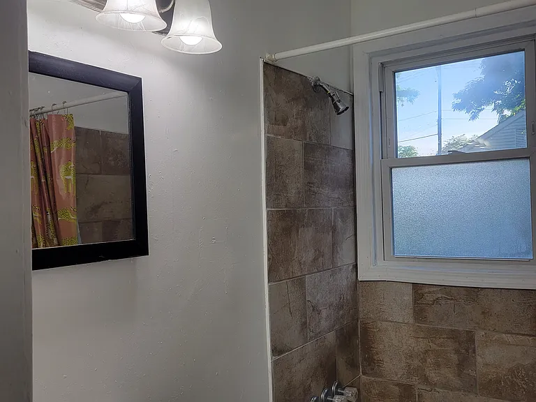 7027 Chalmers Ave — Photo 12