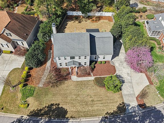 2nd image of 103 New Londondale Dr