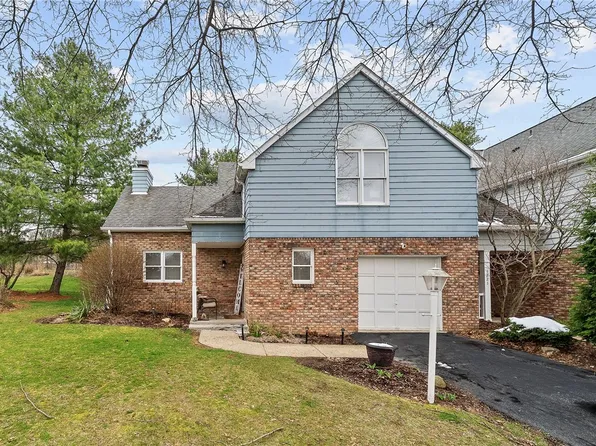 1217 Parkside Dr, Bridgeville, PA 15017