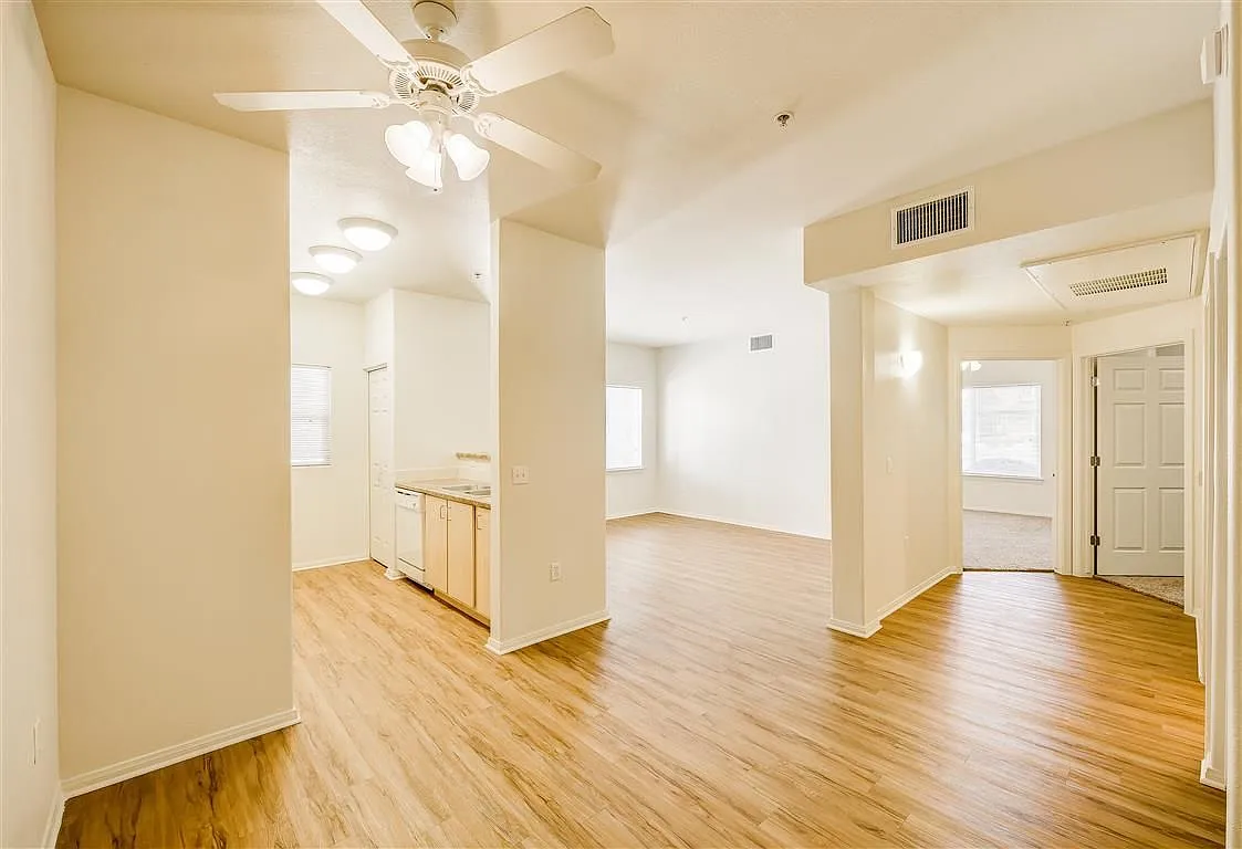 Tierra Pointe Apartments — Photo 2