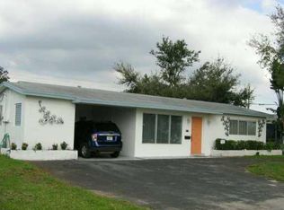 7111 SW 14th St, Pembroke Pines, FL 33023