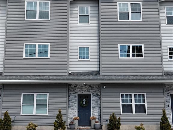 2nd image of 550 Spring St #2