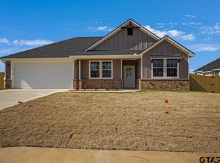 222 Nolan Farms Rd, Winona, TX 75792